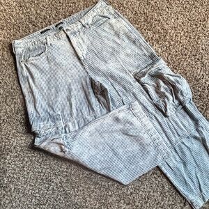 Wild Fable Gray Cargo Pants with Modern Appeal